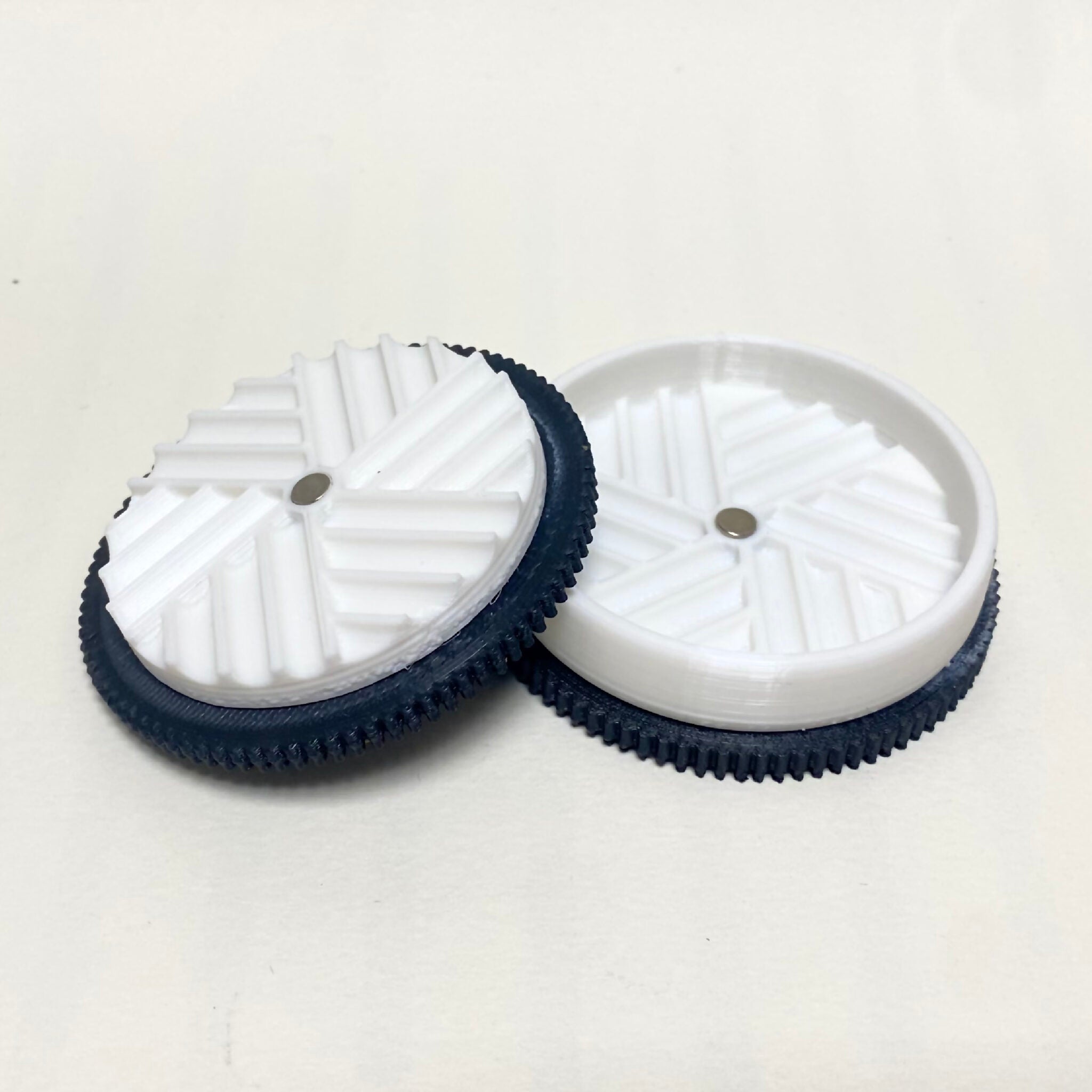 JUREFARM x ZOOTIES Oreo Grinder